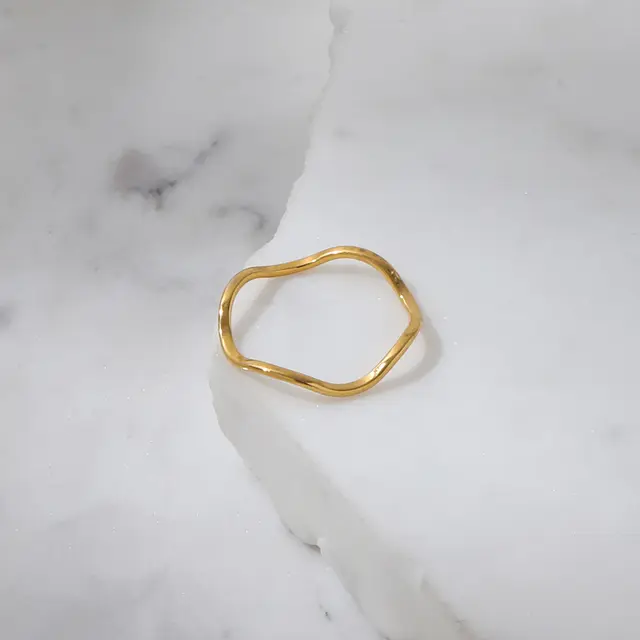 Dainty Wave Ring