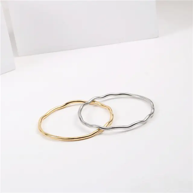 Irregular Charm Bangle